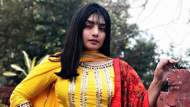 Rupinder Handa - Famous Female Punjabi Singers