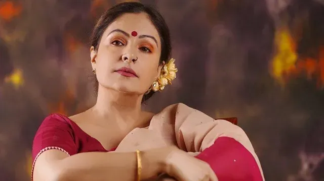Ayesha Jhulka Ayesha Jhulka Kashmiri actress Hush Hush